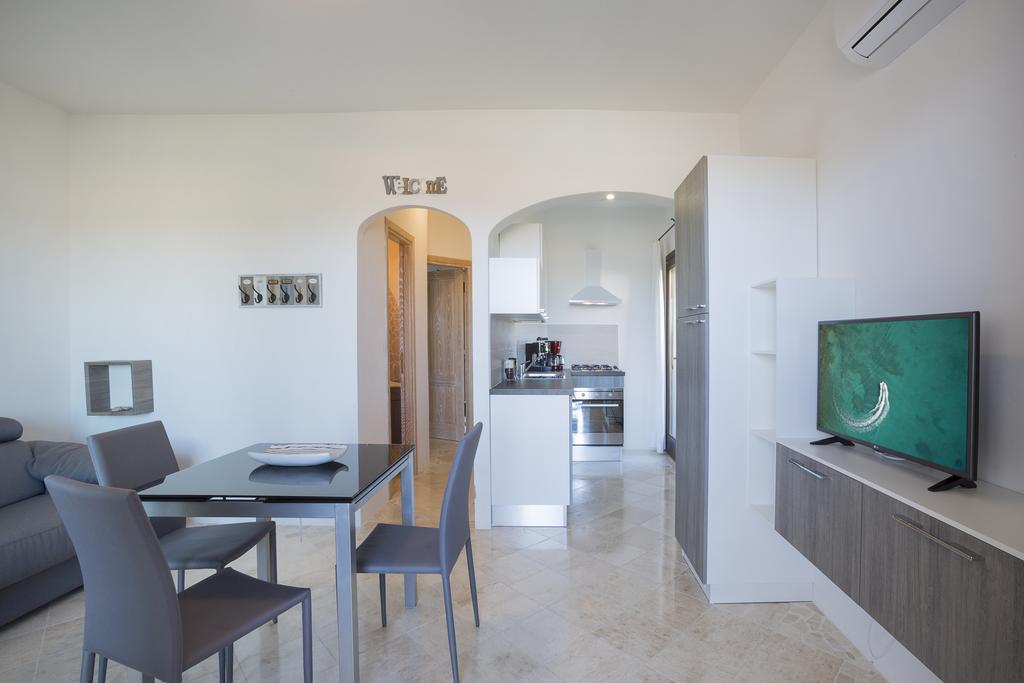 Le Maree Apartments Cannigione Ngoại thất bức ảnh