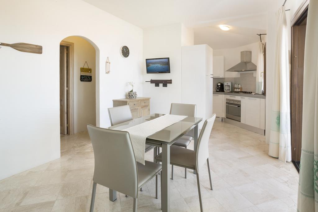 Le Maree Apartments Cannigione Ngoại thất bức ảnh