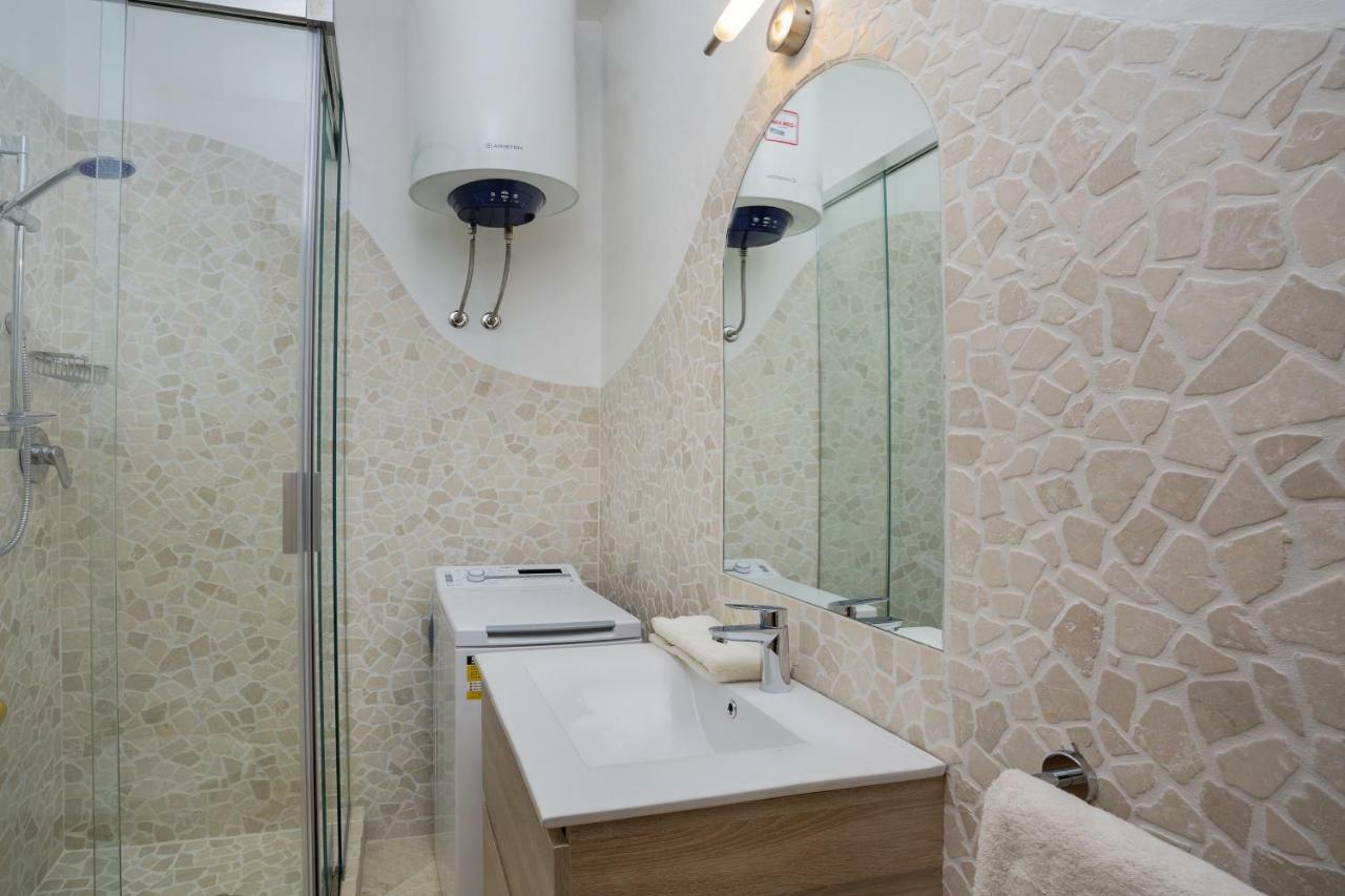 Le Maree Apartments Cannigione Ngoại thất bức ảnh